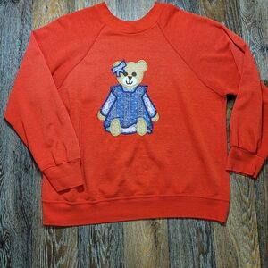 Vintage Bassett-Walker Womens Large Embroidered Bear Sweatshirt Red